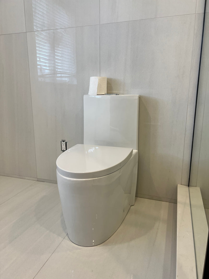 Evos Boutiques toilet front view