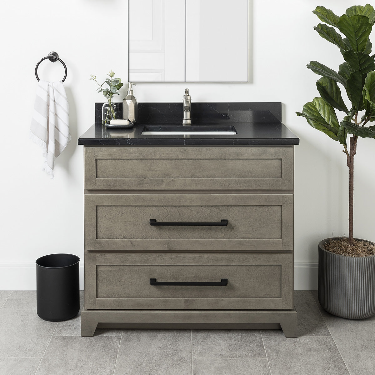 STONEWOOD - 36" Dresser Style Summit (Modern Shaker)