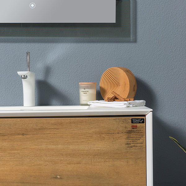 Evos Boutiques 30 in white and oak vanity corner