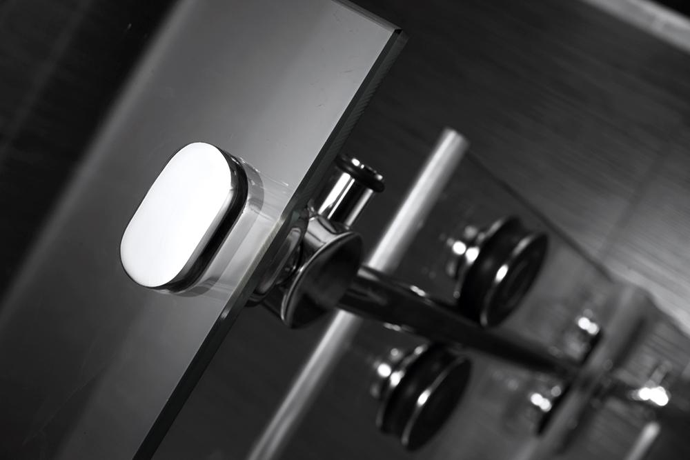 Evos Boutiques 84 in chrome shower door with magnetic kit zoomed in