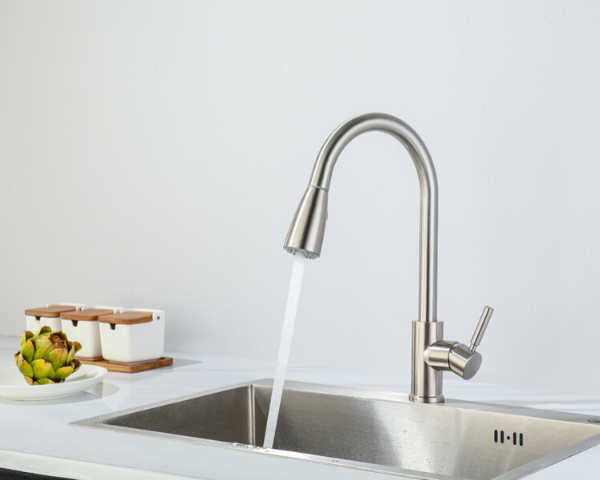 Single Handle Pull Down Kitchen Faucet in Brushed Nickel water flow